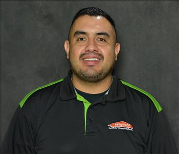 Male SERVPRO employee 